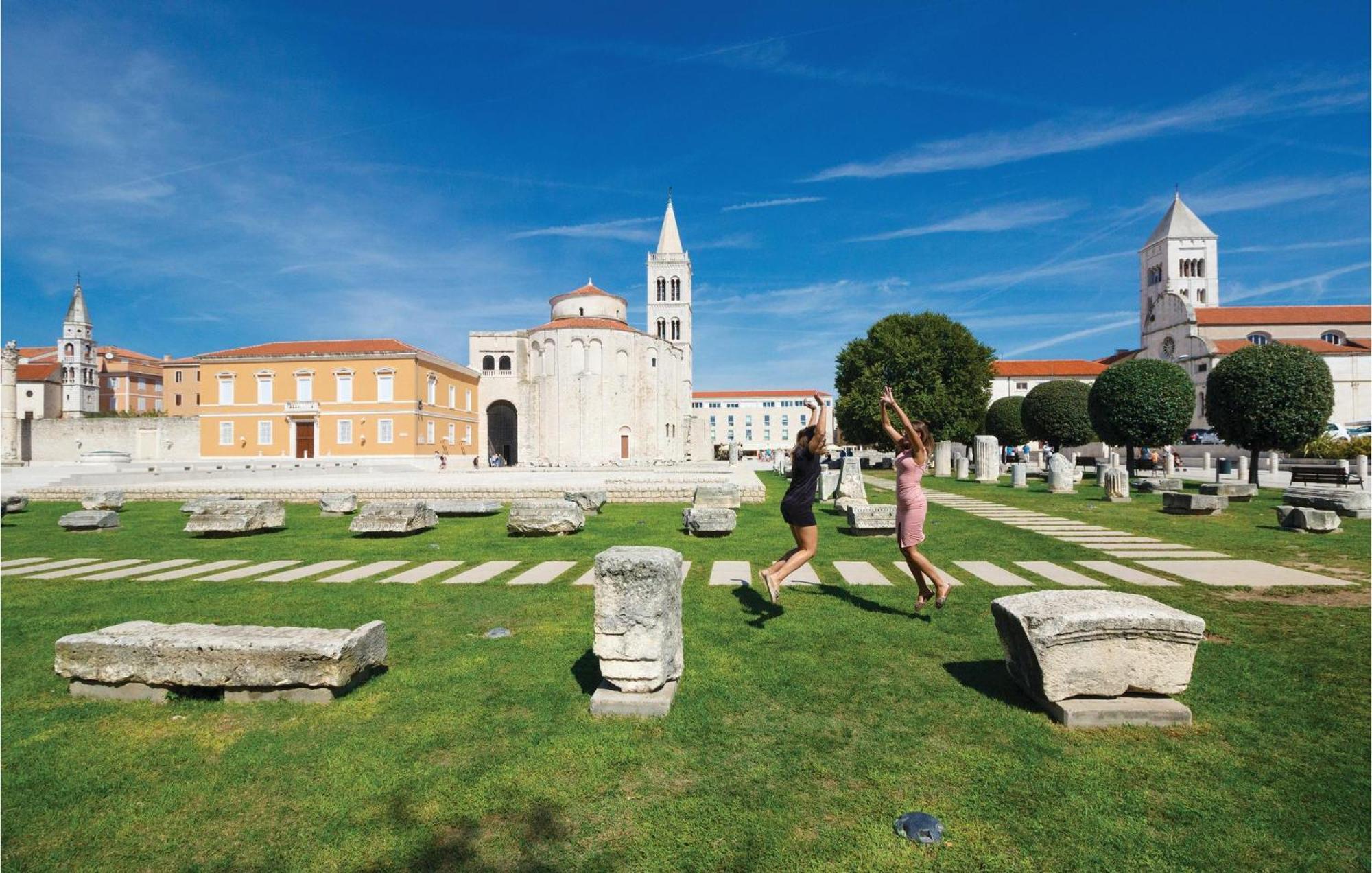 Nice Apartment In Zadar With Wifi מראה חיצוני תמונה